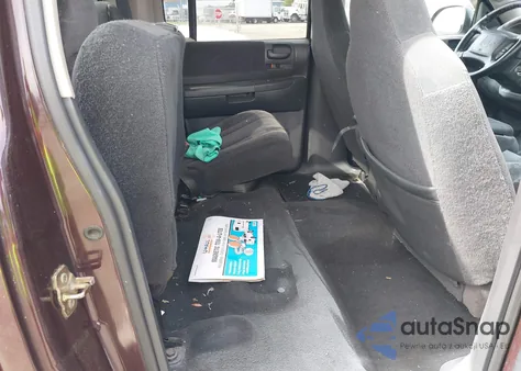 2004 Dodge Dakota Slt z USA, uszkodzony, nr VIN 1D7HG48NX4S691320